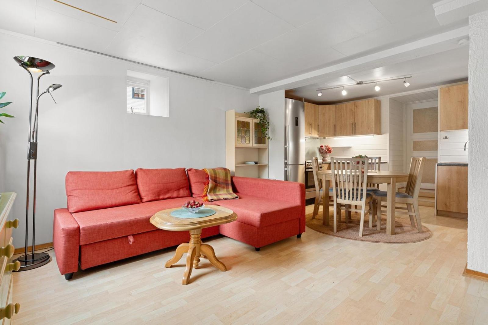 Room In Cozy Apartment 7 Min Walk From The City Center Tromso Bagian luar foto